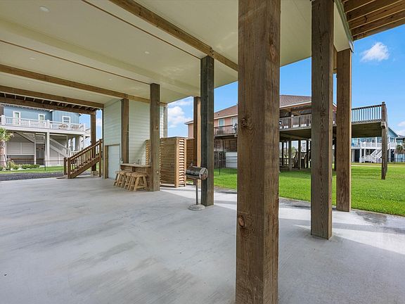 4th image of 1998 Royalville Ct