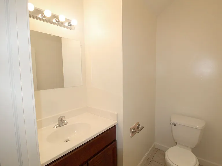 301 W Market St — Photo 10