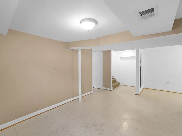2712 1st St S — Photo 25
