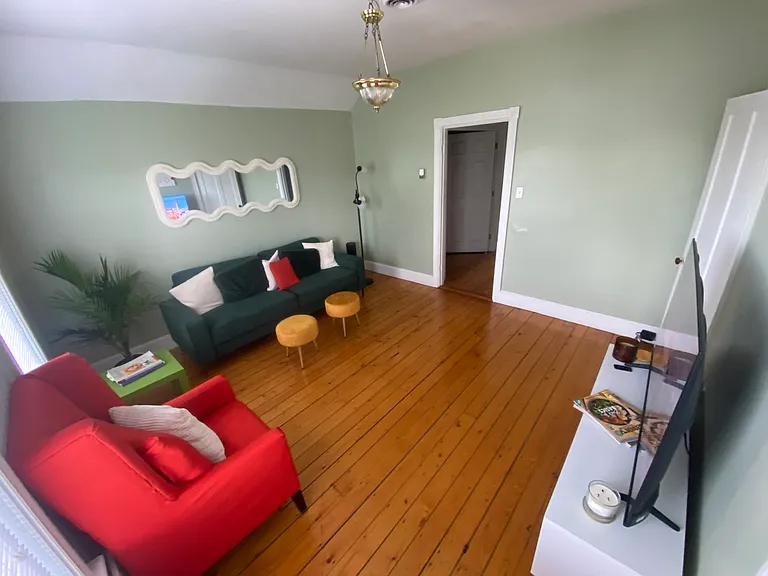 63 Pitman St — Photo 7