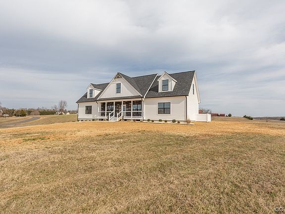 5th image of 15411 Cedar Hl