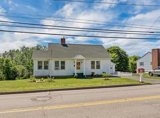 57 Church St, Rochester, NH 03839