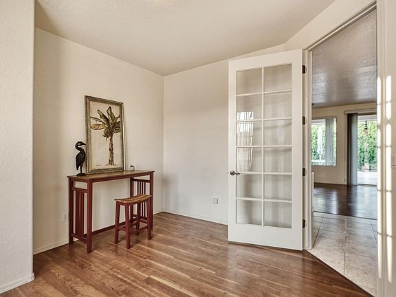 3rd image of 2987 Leawood Loop