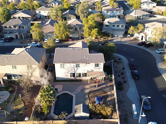 3rd image of 8709 W HAMMOND Lane