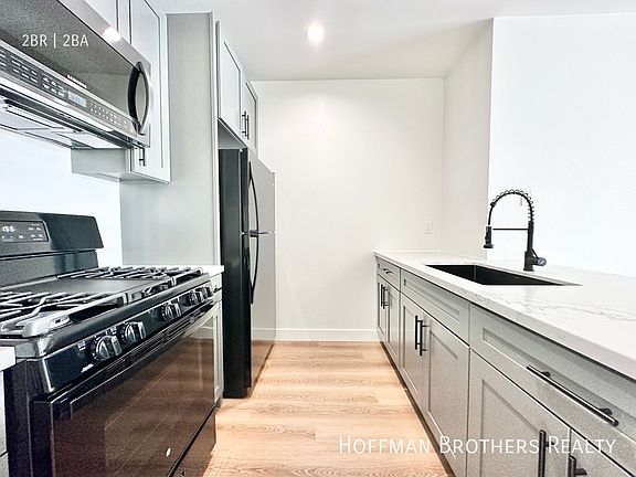 3rd image of 1543 Ocean Ave #302