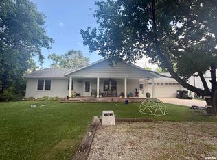 137 S McArthur St, Pekin, IL 61554