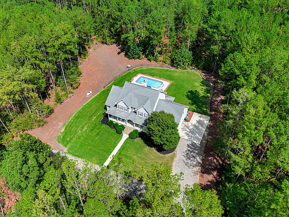 4th image of 587 Boyd Pond Rd