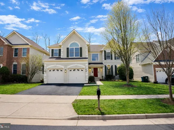 25957 Donovan Dr, Chantilly, VA 20152