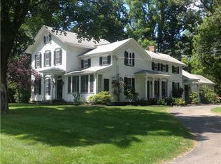 1876 Penfield Rd, Penfield, NY 14526
