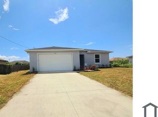 382 Poplar St, Lehigh Acres, FL 33974