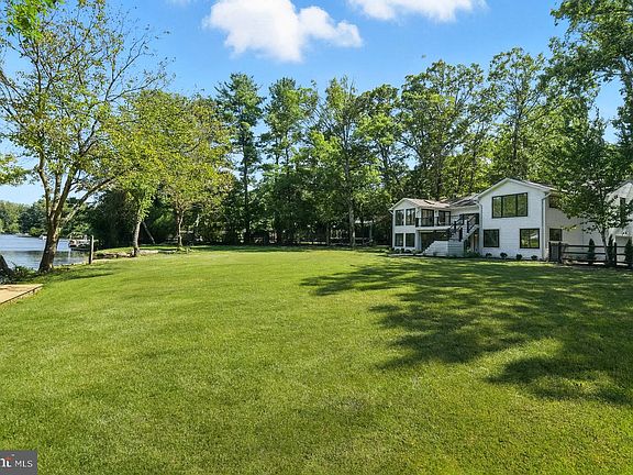 2nd image of 6211 Waterway Dr