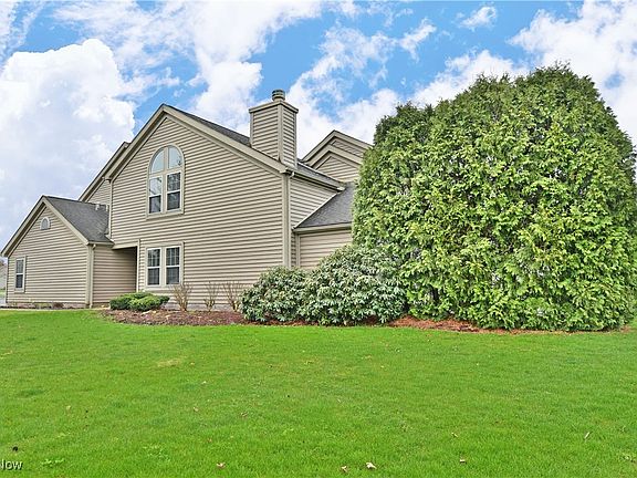5th image of 345 S Linden Ct