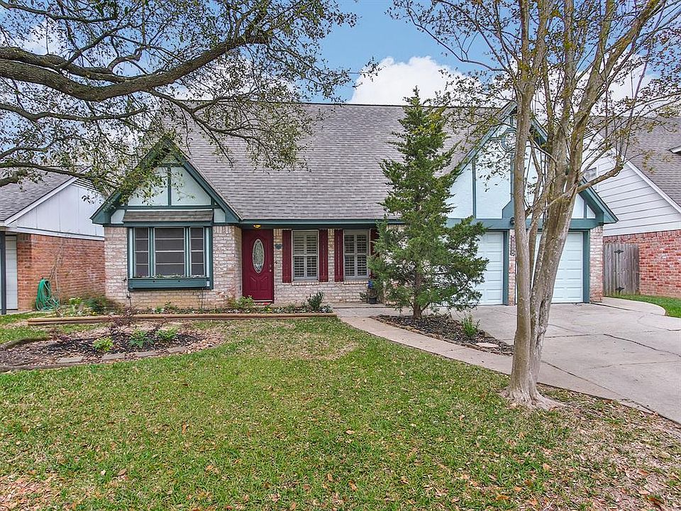 1st image of 8118 Willow Forest Dr