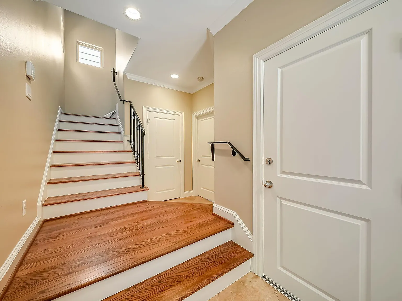 3 bed, 3.0 bath, 1771 sqft, $2,800 — Photo 4