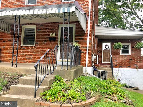 3rd image of 3221 Albemarle Ave