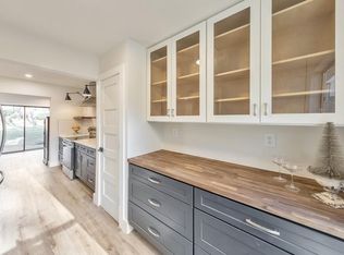 6373 Hawthorne Ter, Peachtree Corners, GA 30092