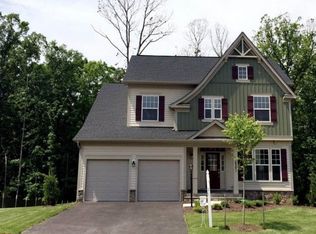 10331 Spring Iris Dr, Bristow, VA 20136