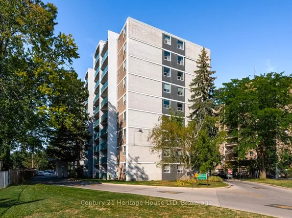 359 Geneva St #303, Saint Catharines, ON L2N 2G5