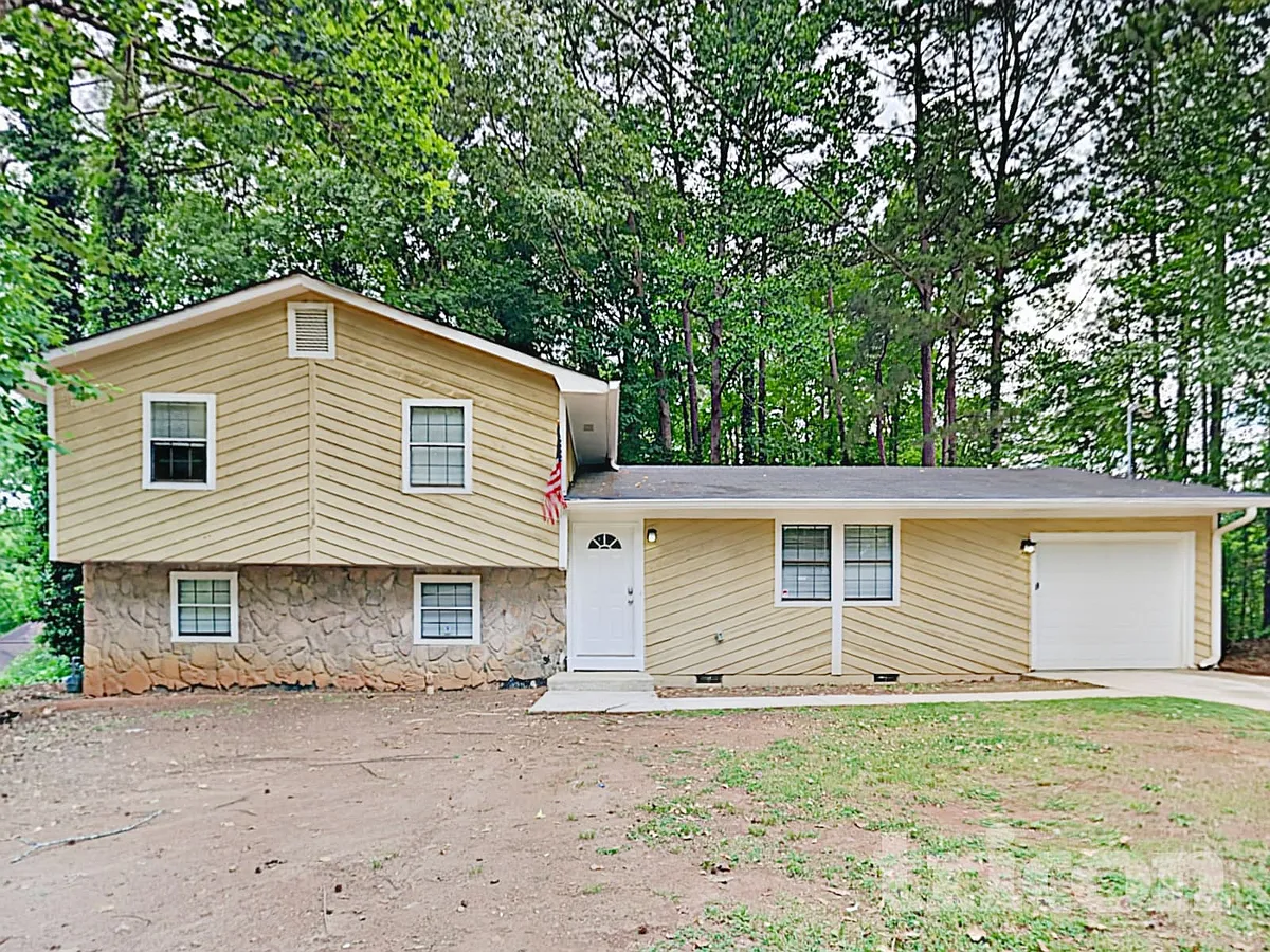 Building Photo - 3060 Orbit Cir
