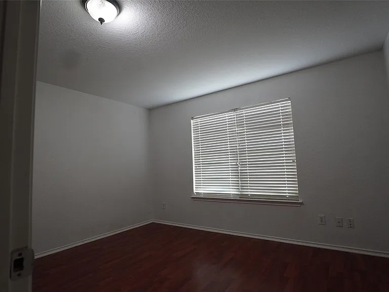 5600 War Admiral Dr — Photo 26