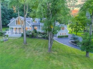 70 Blue Spruce Ln, Greenwich, CT 06831