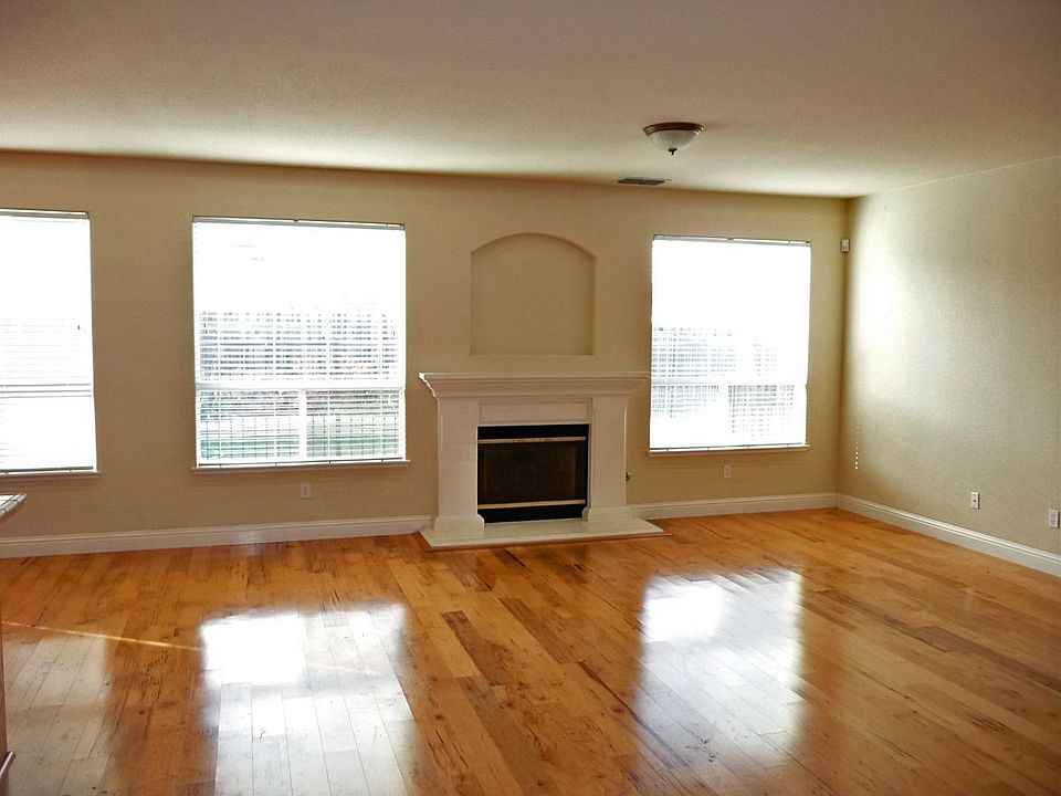 1st image of 8800 Water Song Cir