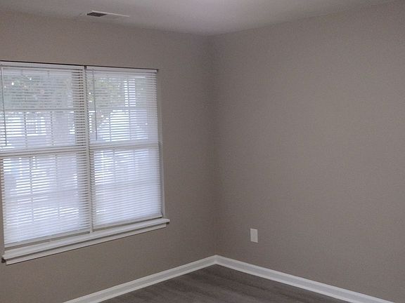 4th image of 1623 Dendy Ln