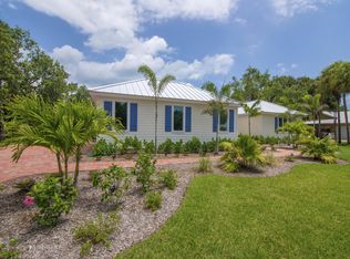 2140 Seagrape Dr, Vero Beach, FL 32963