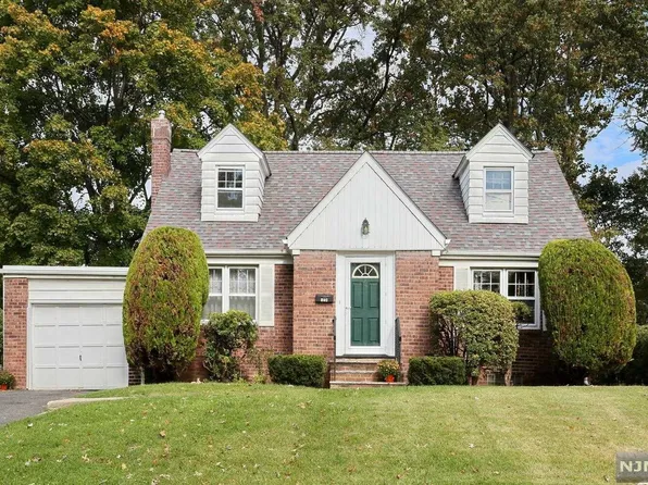 476 Bergen Blvd, Oradell, NJ 07649