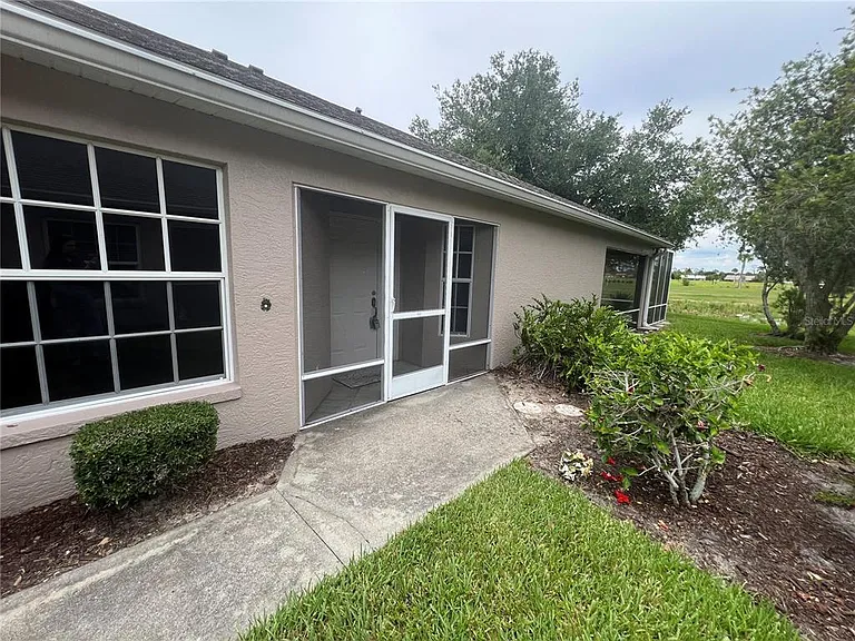 4396 Fairway Dr — Photo 2