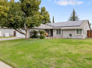 1128 N Jefferson St, Tulare, CA 93274