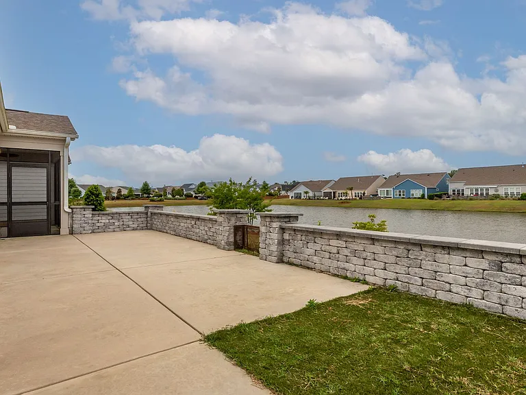 7129 Spoleto Dr — Photo 45