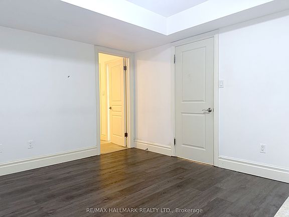 5th image of 22 Roberta Dr Basement 2