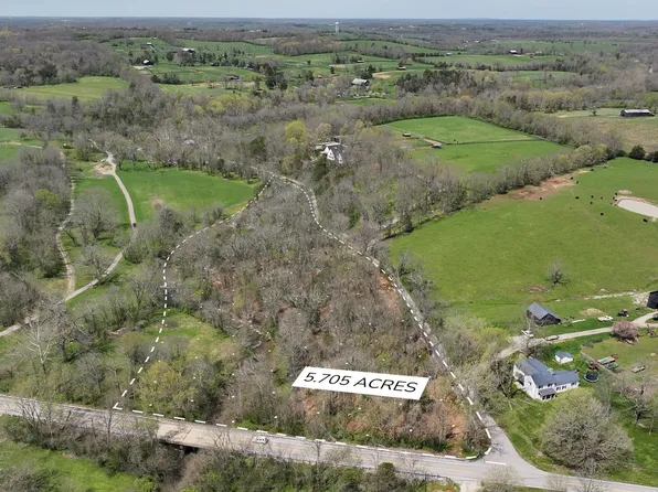 987 Pauls Mill Rd, Versailles, KY 40383