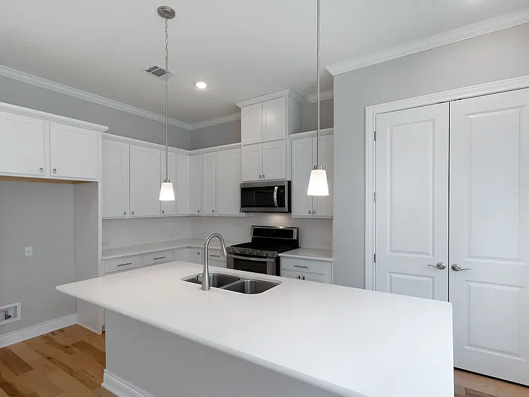 316 Adams St — Photo 3