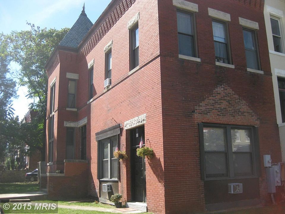 Exterior (Front)