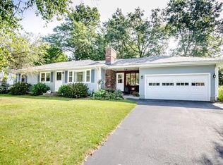 1 Beyer Dr, Easthampton, MA 01027