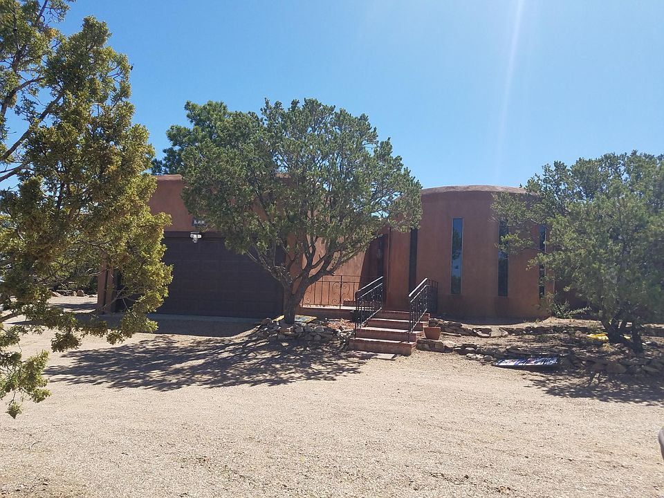 1st image of 805 Los Arboles Ln