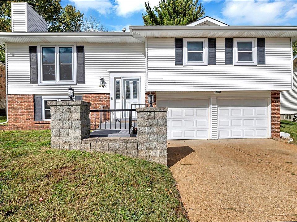 1st image of 3633 Lemay Woods Dr