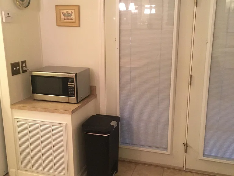 1025 Lake Shadow Dr — Photo 10