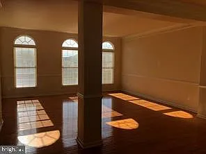 3 bed, 2.5 bath, 2745 sqft, $3,200 — Photo 3