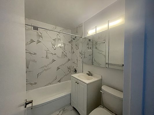 4th image of 3671 Hudson Manor Ter APT 11E