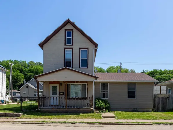 2538 Washington St, Dubuque, IA 52001