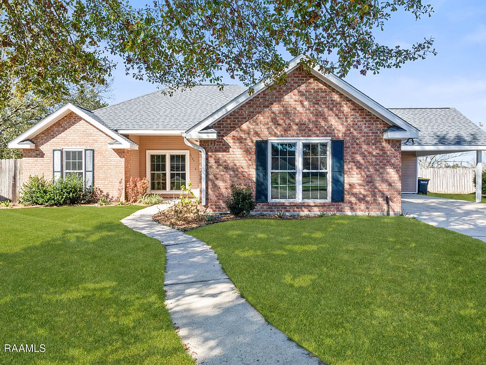 1st image of 2104 Sago Cir