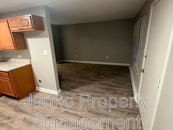 2nd image of 2123 119th St Unit 4