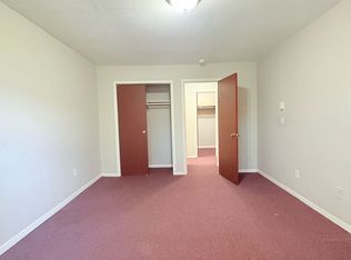 60 Donna Dr UNIT B7, New Haven, CT 06513