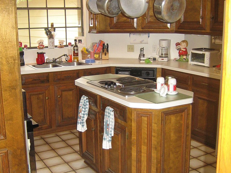 Country Kitchen