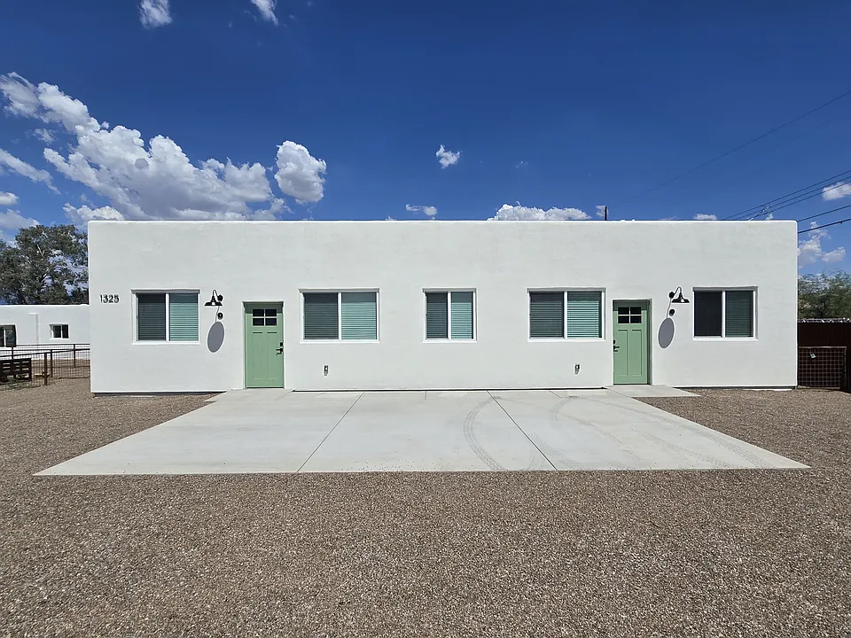 1325 W Speedway Blvd #2