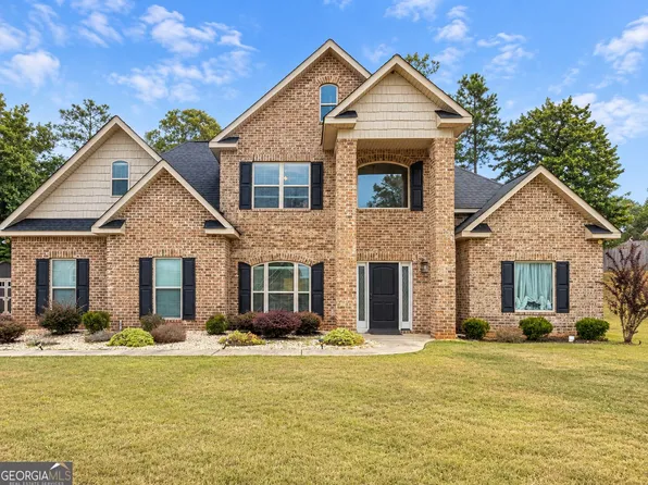 102 Timber Ridge Cir, Byron, GA 31008