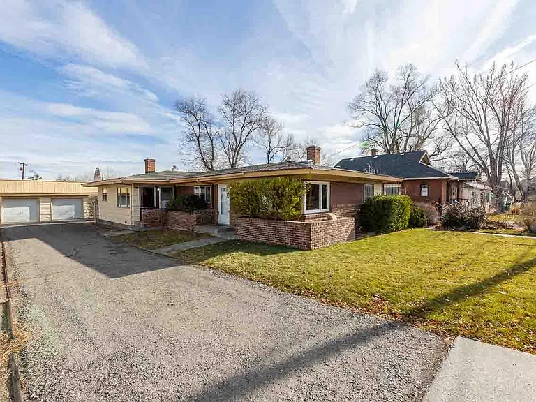 1216 Gordon Ave — Photo 11